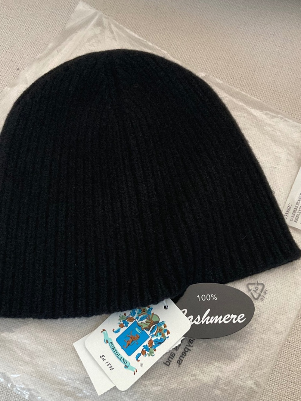 NWT PORTOLANO 100% CASHMERE BLACK BEANY FULL NEEDLE RIB ONE SIZE